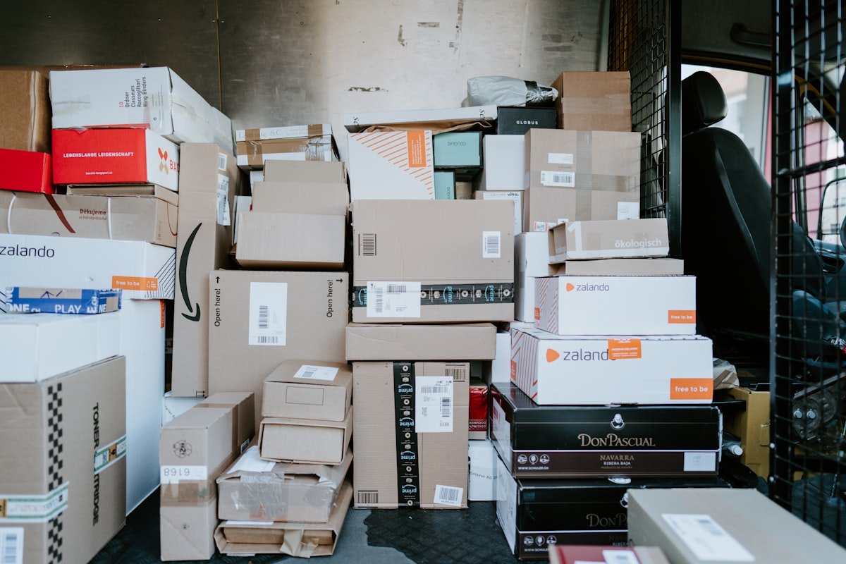 Inventory counting and record checking in a warehouse